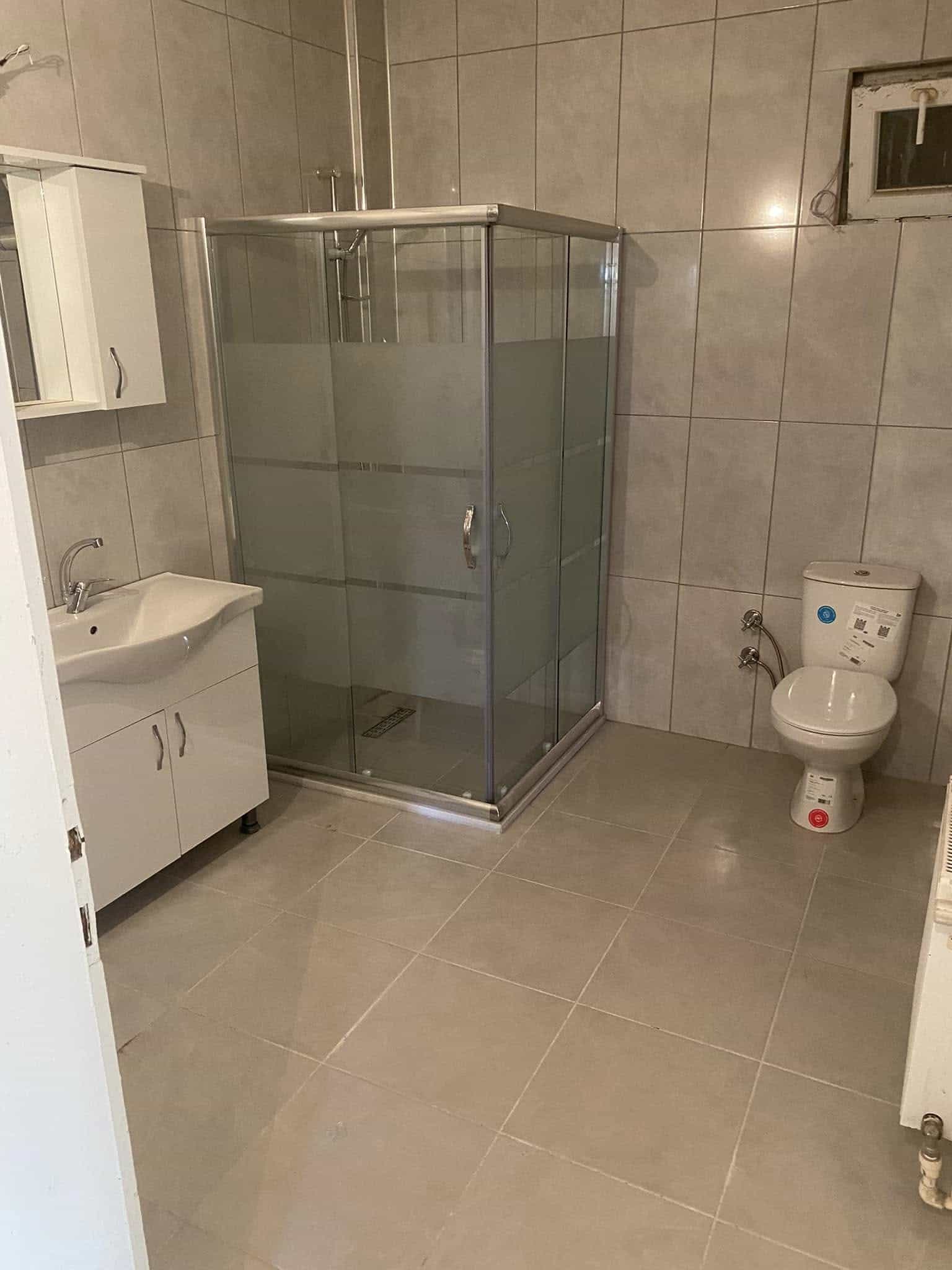 Batarya kartuşu için tesisat gözlemi